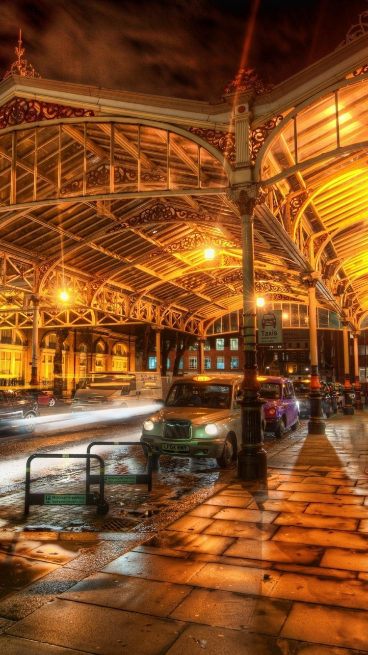 Обои ночь, ориентир, город, отражение, деловой район в разрешении 750x1334