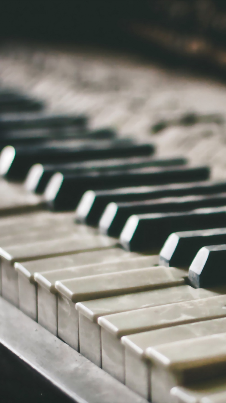 Обои фортепьяно, музыкальная нота, ноты, клавиатура, текст в разрешении 750x1334