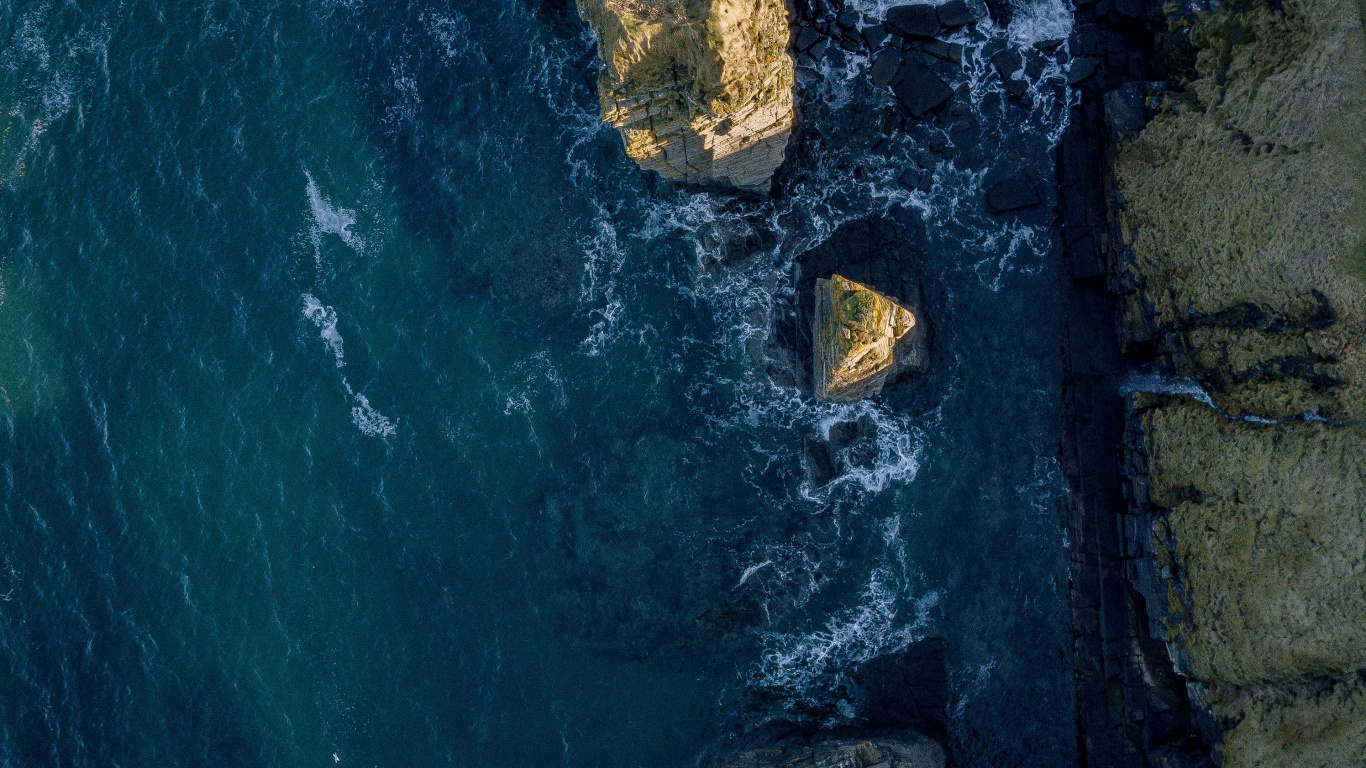 Обои море, земля, океан, вода, космос в разрешении 1366x768