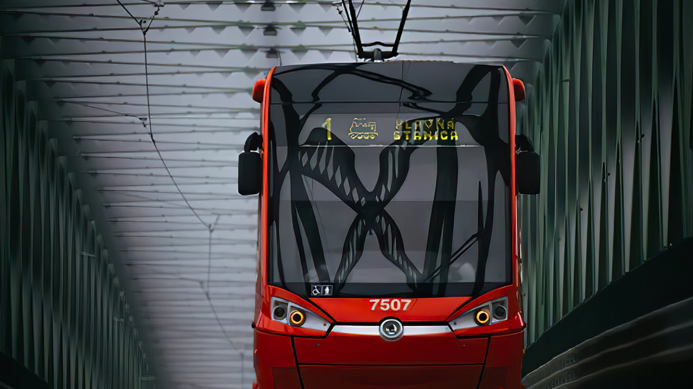 Обои трамвай, смартфон, автомобильное освещение, катание, общественный транспорт в разрешении 1366x768