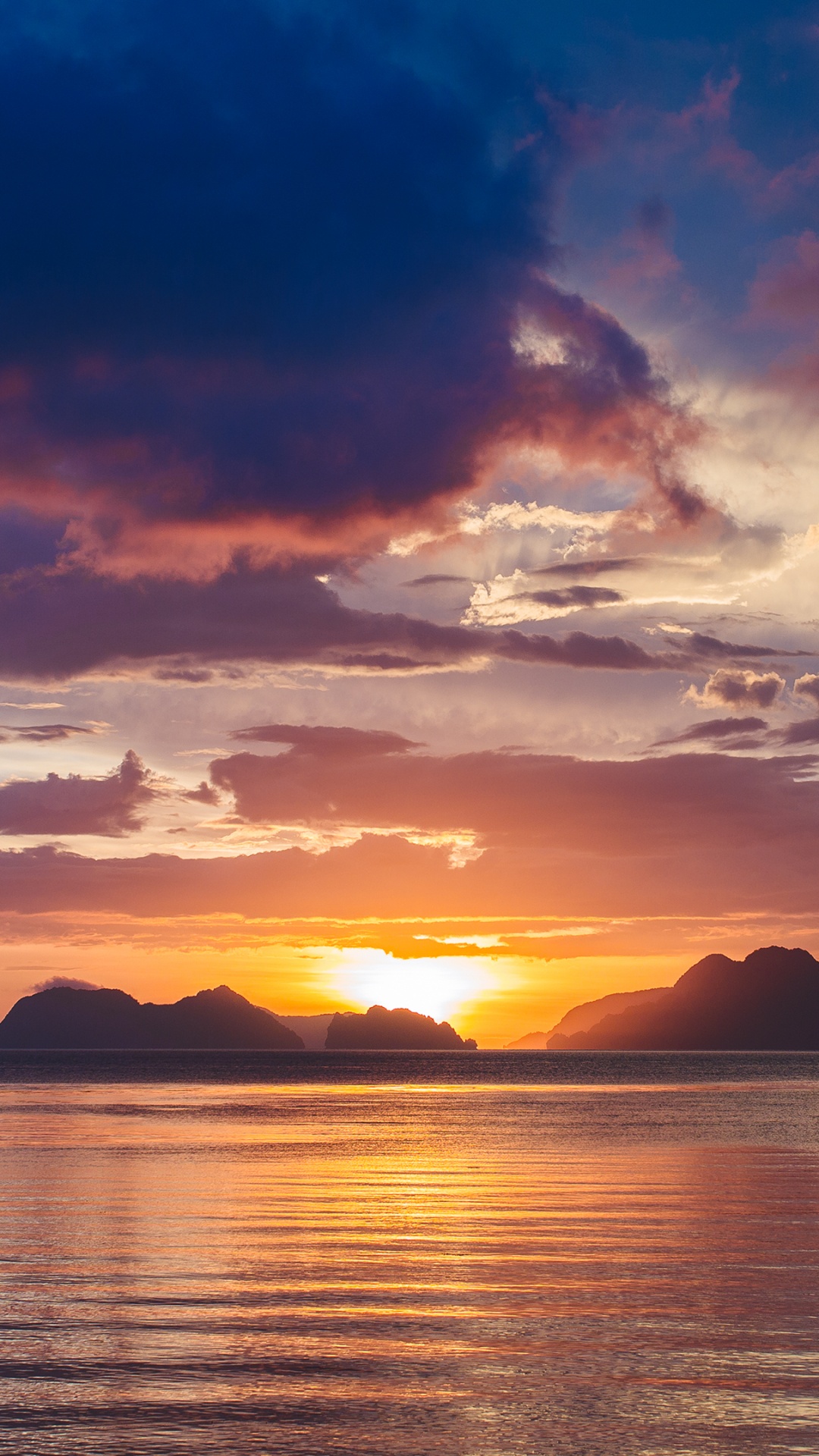 Обои послесвечение, водоем, горизонт, природа, закат в разрешении 1080x1920