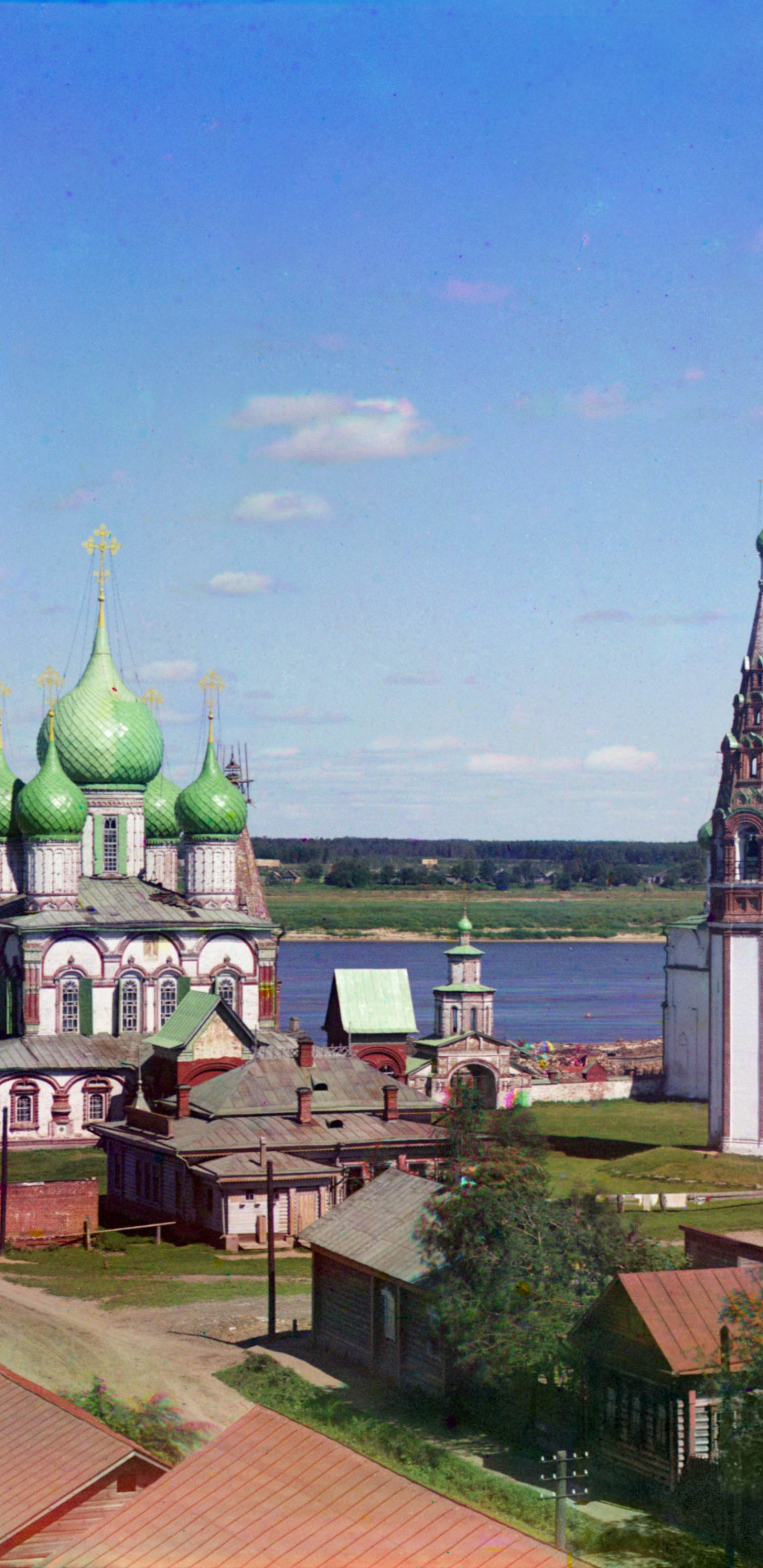 Обои шпиль, место поклонения, Ярославль, средневековая архитектура, собор в разрешении 1440x2960