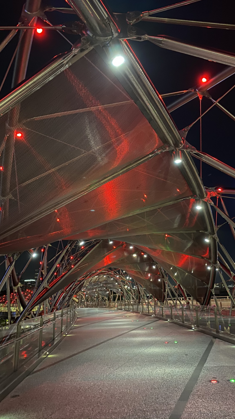 Обои ночь, электричество, полночь, Визуальный эффект освещения, блик в разрешении 750x1334