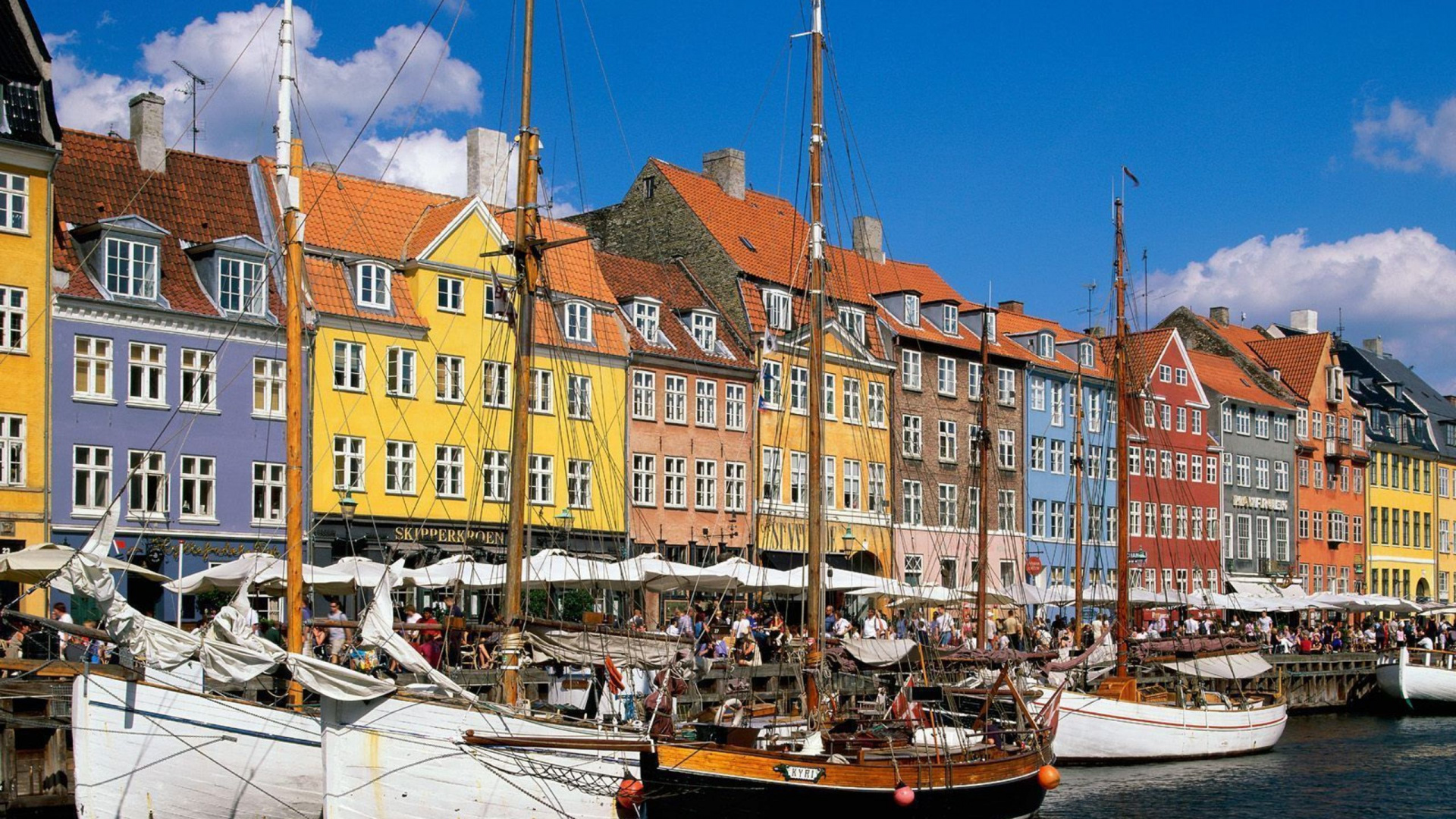 Обои перевозка воды, водный путь, городок, гавань, город в разрешении 1920x1080