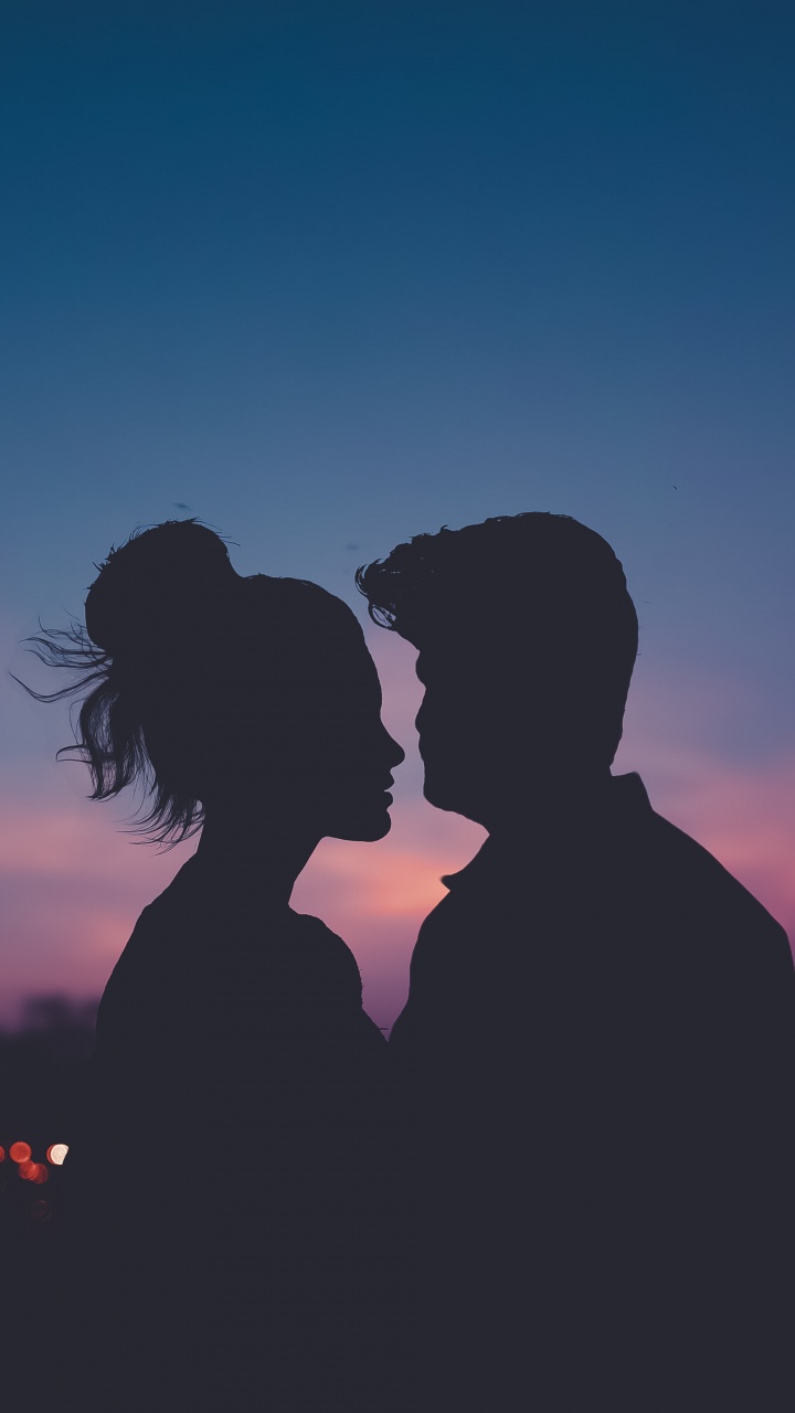 Обои любовь, роман, сумрак, облако, силуэт в разрешении 720x1280