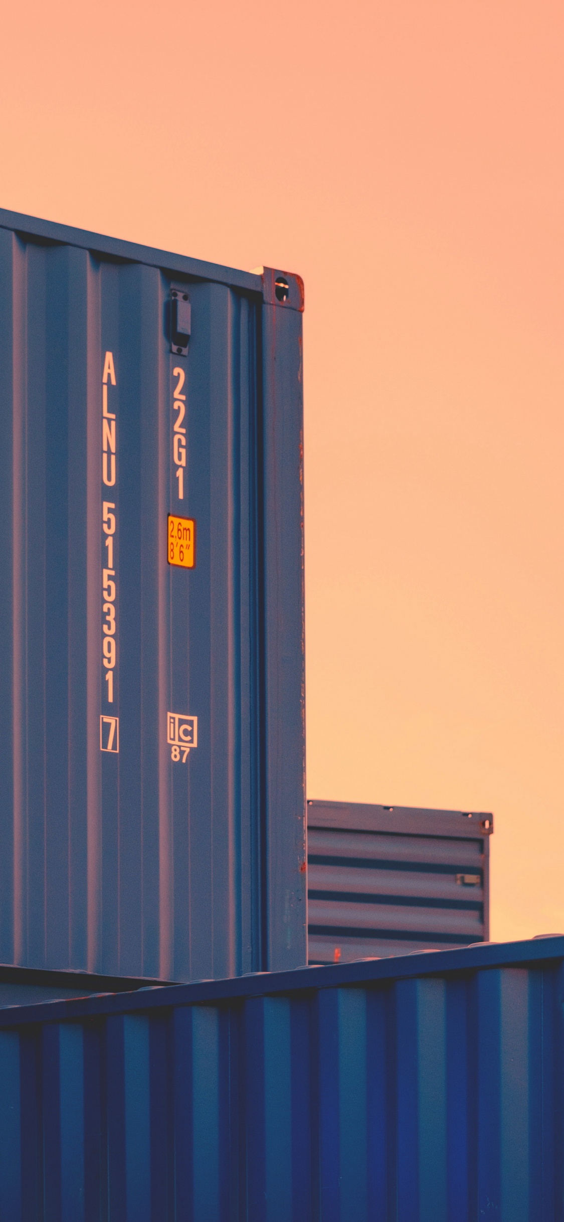 Обои здание, прямоугольник, газ, полутона и оттенки, окно в разрешении 1125x2436