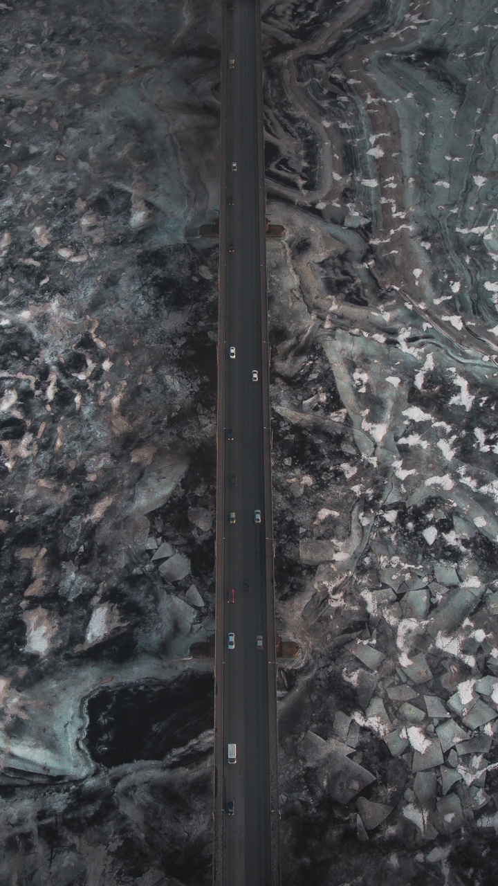 Обои вода, металл, лед, облако, дорога в разрешении 720x1280