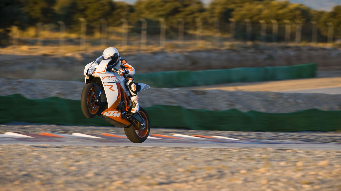 Обои мотоцикл, КТМ, Вили, супермото, ипподром в разрешении 1366x768