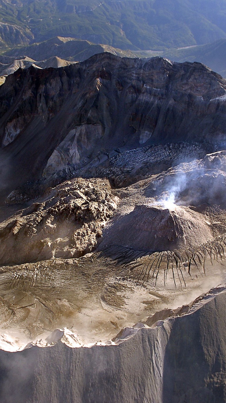 Обои Извержение 1980 года горы Сент-Хеленс, вулкан, гора, горный хребет, геология в разрешении 750x1334