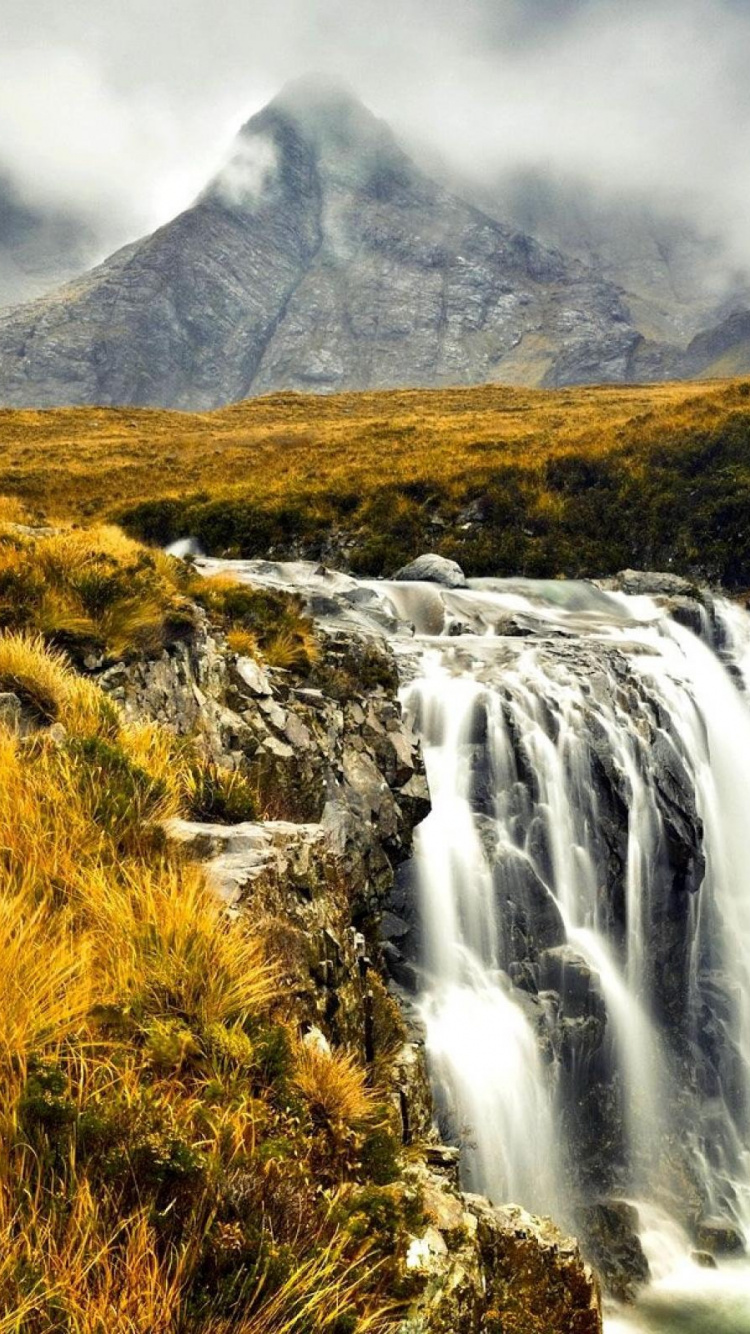 Обои Шотландское нагорье, гора, водопад, природа, нагорье в разрешении 750x1334