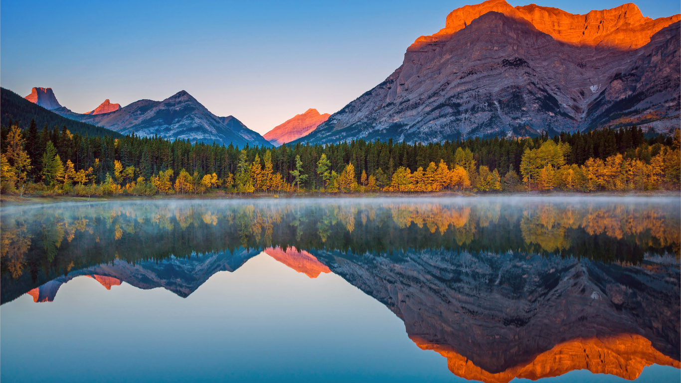 Обои отражение, природа, гора, дикая местность, озеро в разрешении 1366x768