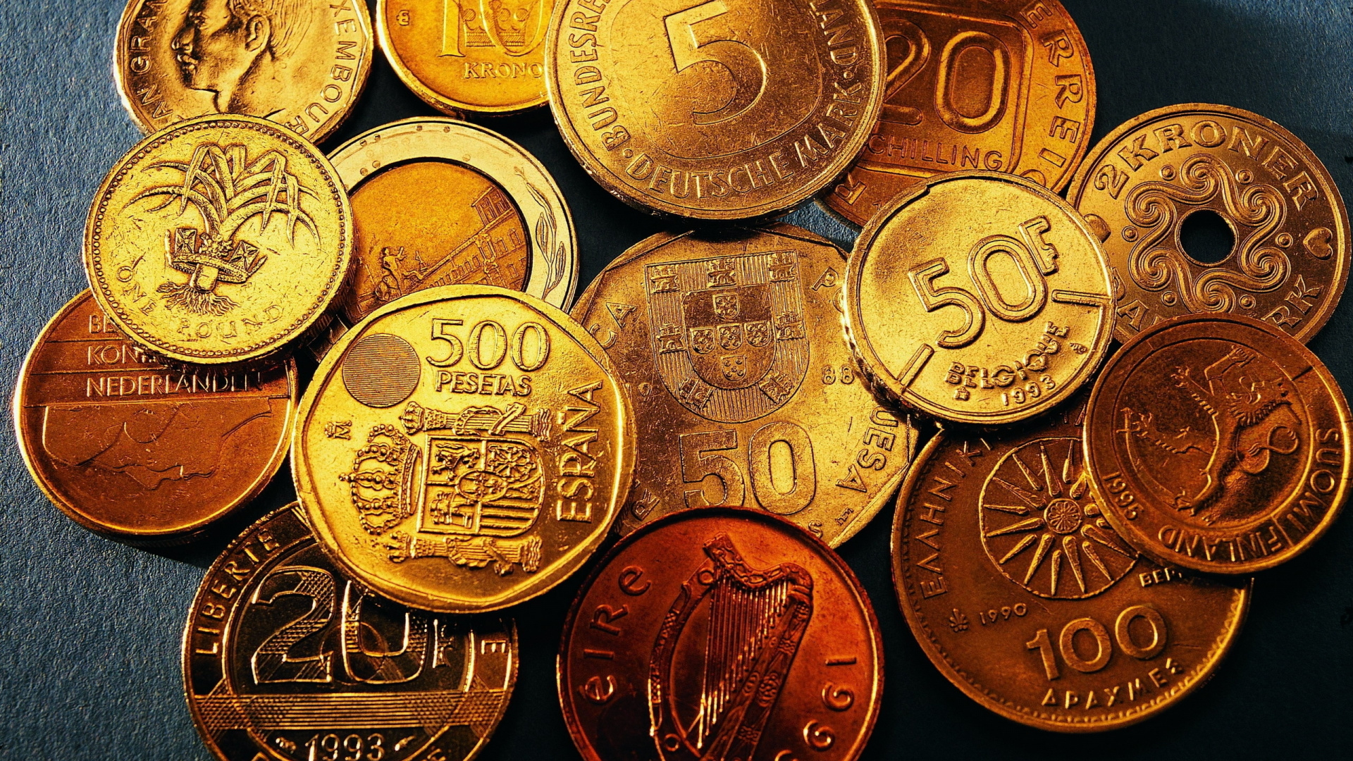 Обои монета, золото, деньги, Валюта, наличные деньги в разрешении 1920x1080