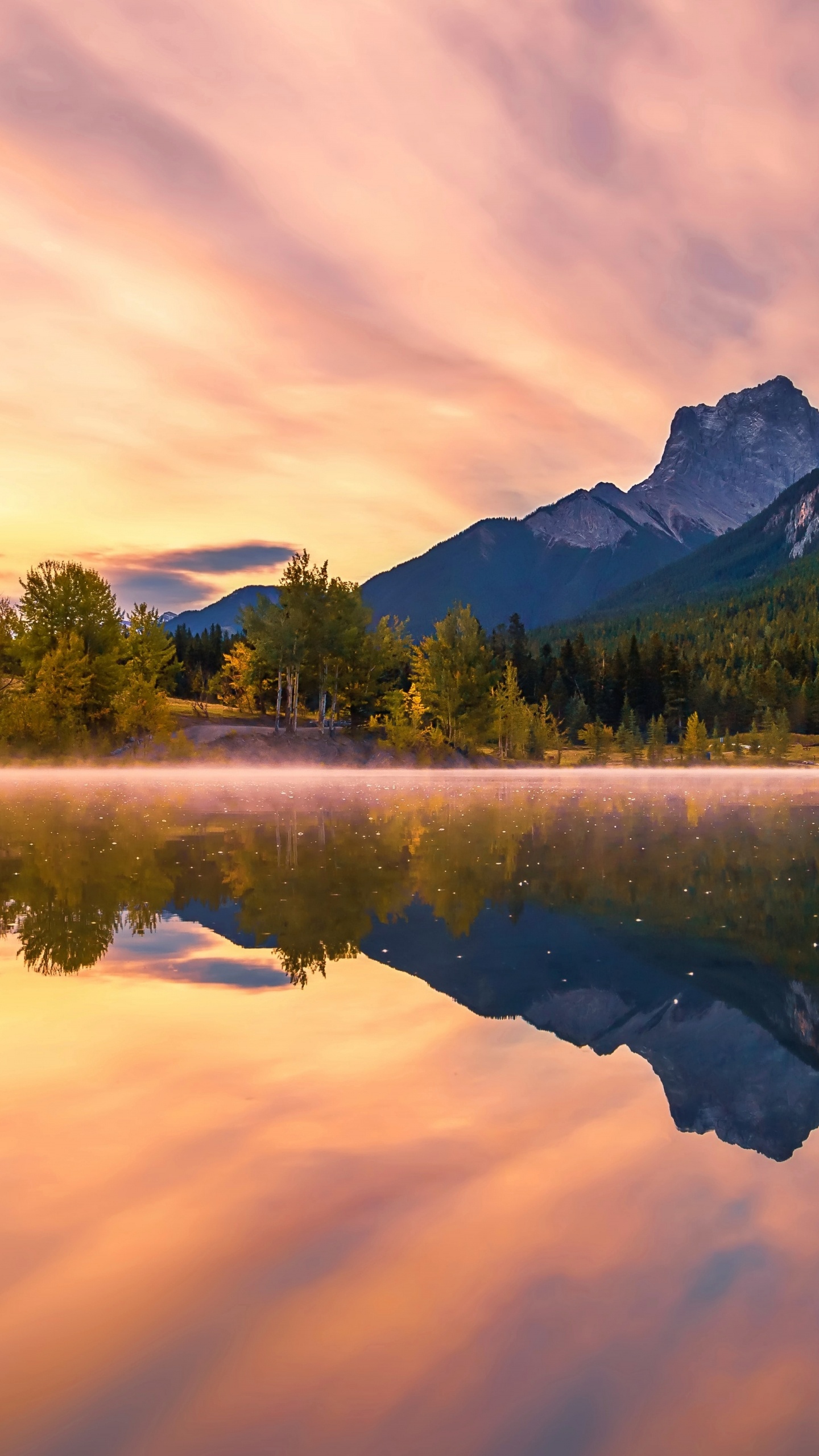 Обои отражение, пейзажи гор, природа, озерный край, гидроресурсы в разрешении 1440x2560