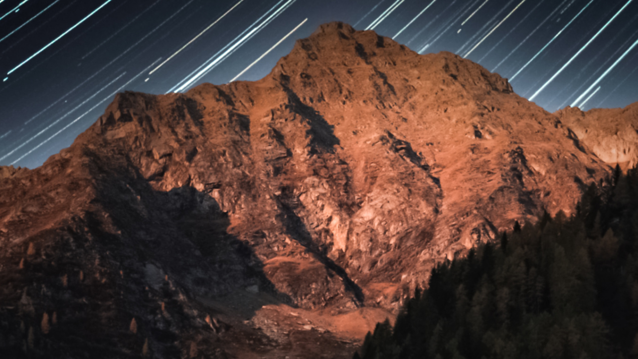 Обои атмосфера, облако, гора, природный ландшафт, дерево в разрешении 1280x720