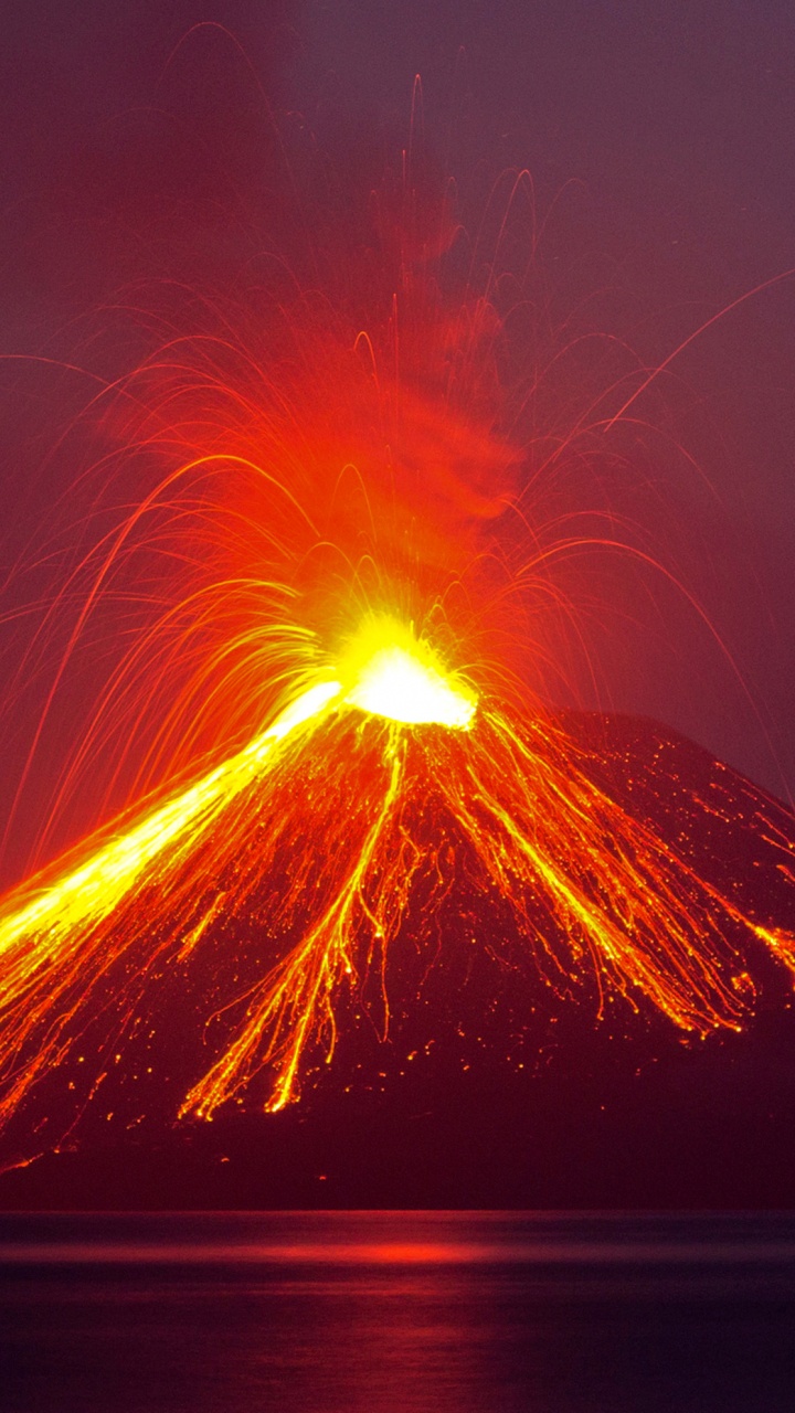 Обои Кракатау, вулкан, Извержение 1883 года Кракатау, лава, высокий остров в разрешении 720x1280