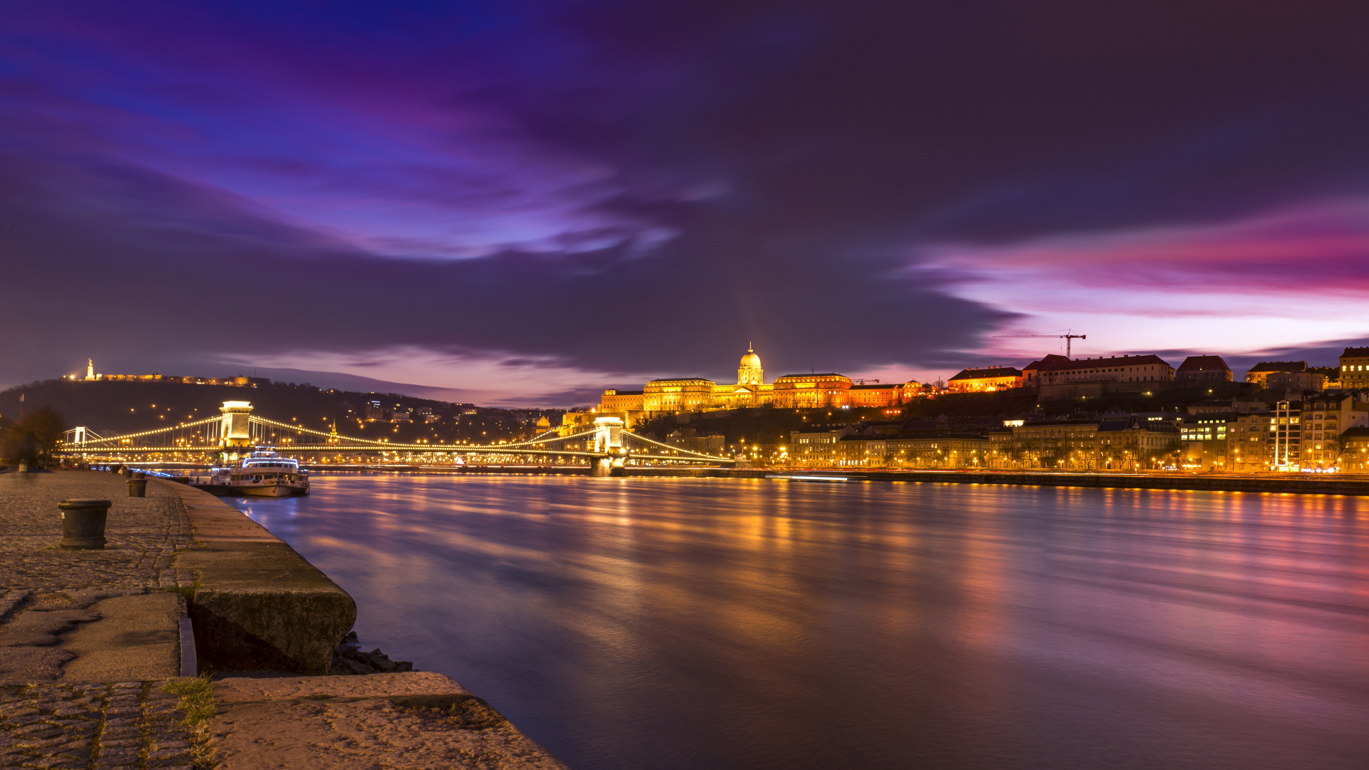 Обои Будапешт, Президент Отель, ориентир, городской пейзаж, реки в разрешении 1920x1080