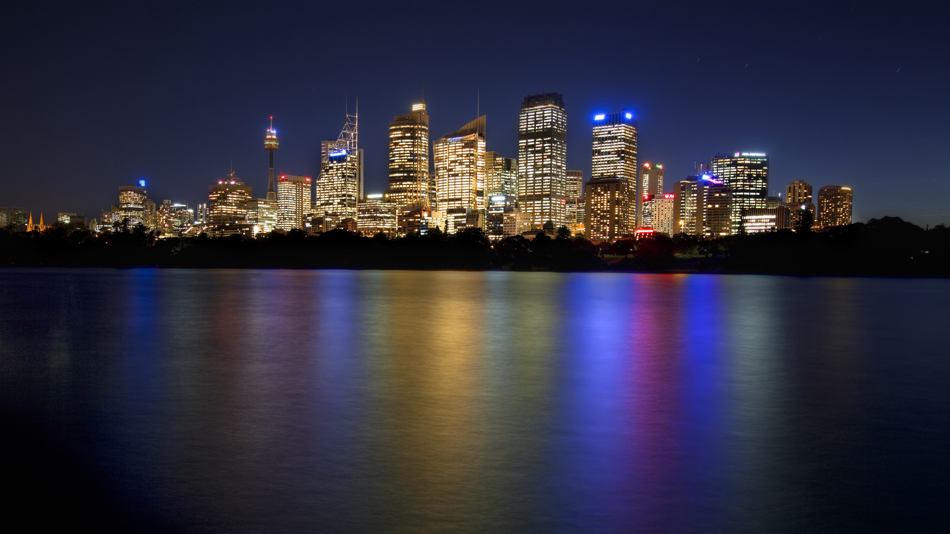 Обои городской пейзаж, город, линия горизонта, ночь, отражение в разрешении 1920x1080