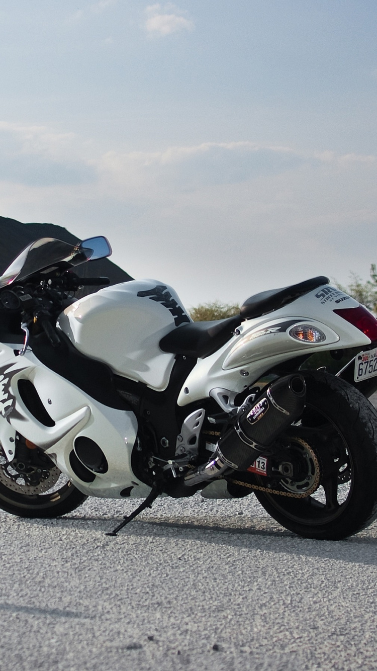 Обои suzuki, Сузуки хаябуса, мотоцикл, спортивный мотоцикл, авто в разрешении 750x1334