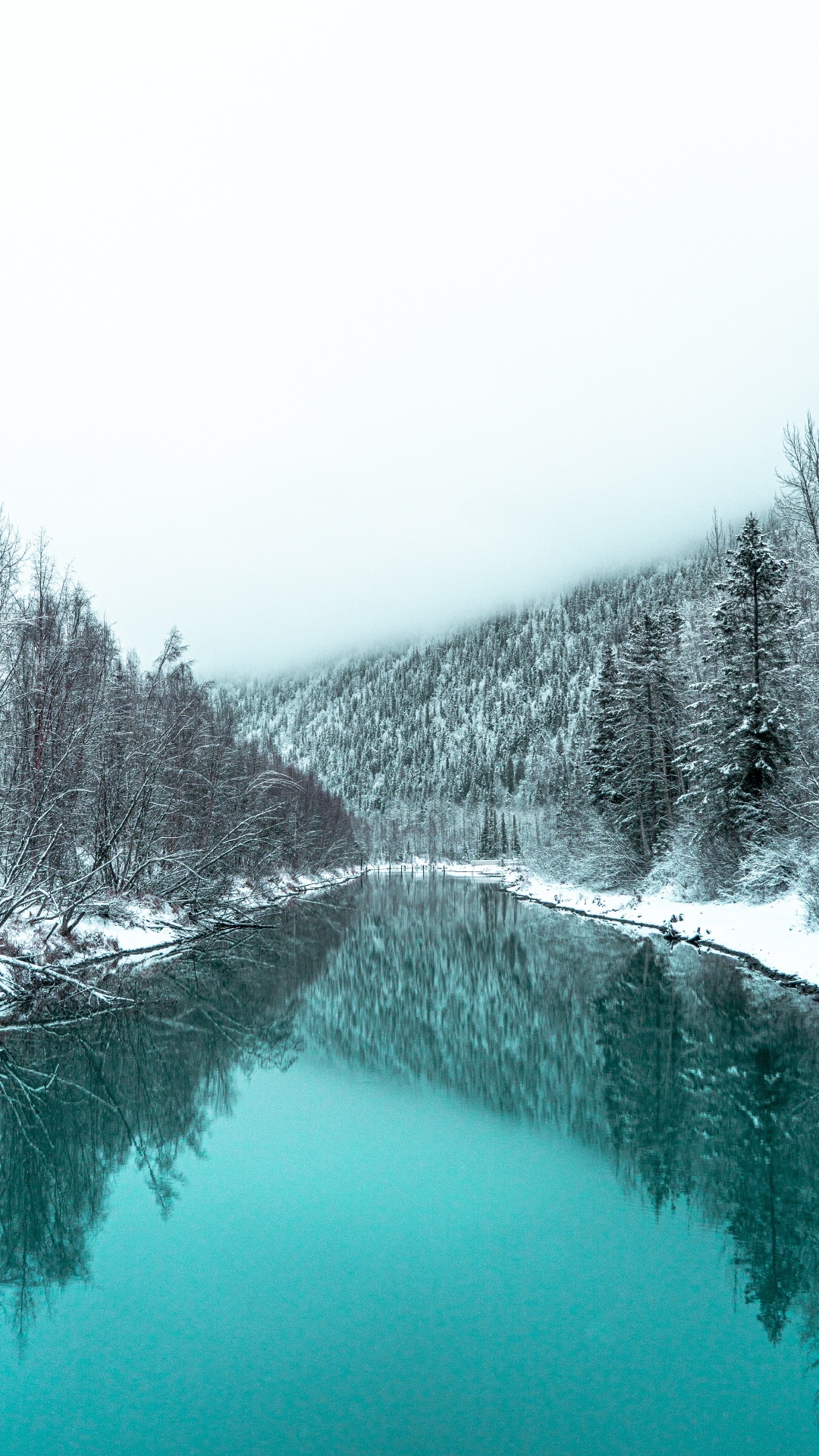 Обои отражение, зима, небо, гидроресурсы, вода в разрешении 1080x1920