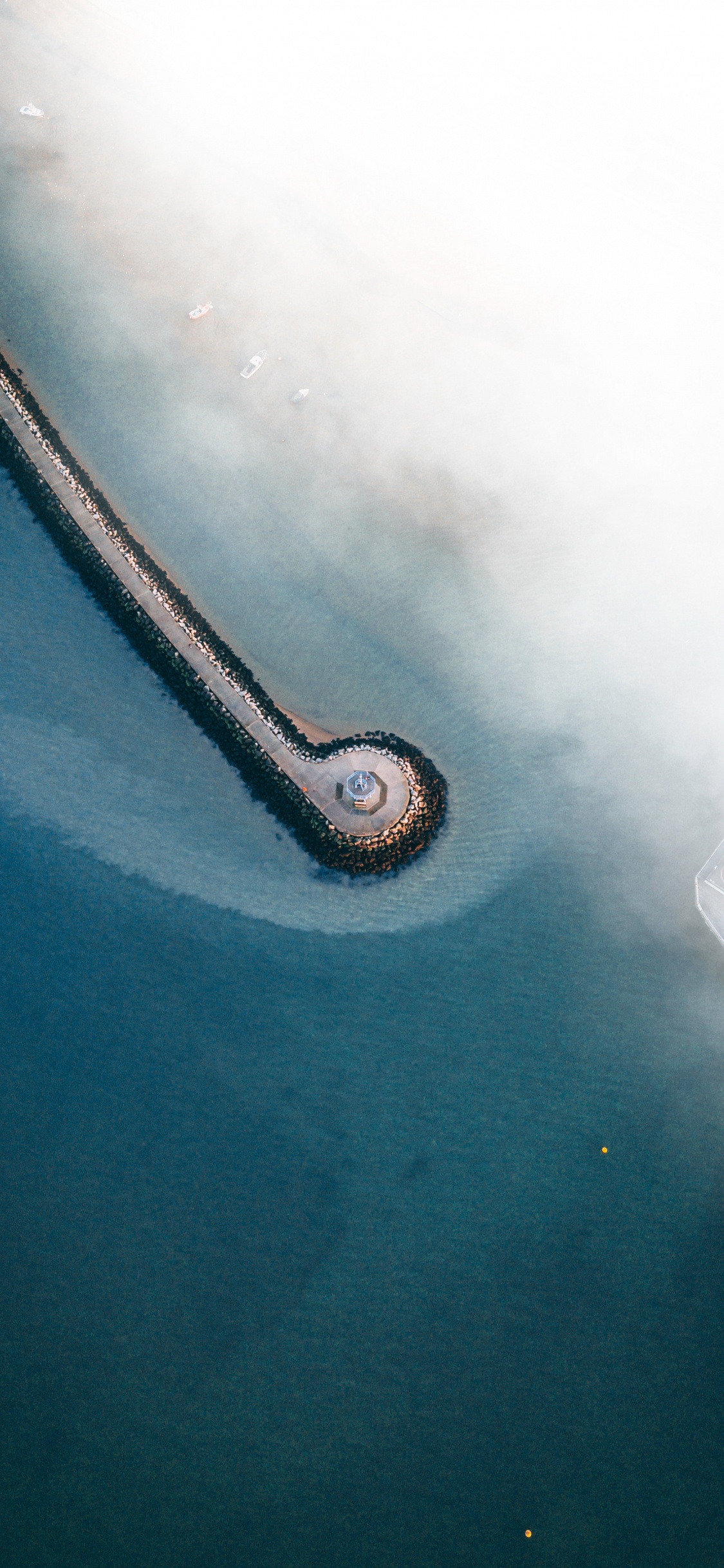 Обои вода, крупный план, microsoft azure в разрешении 1125x2436