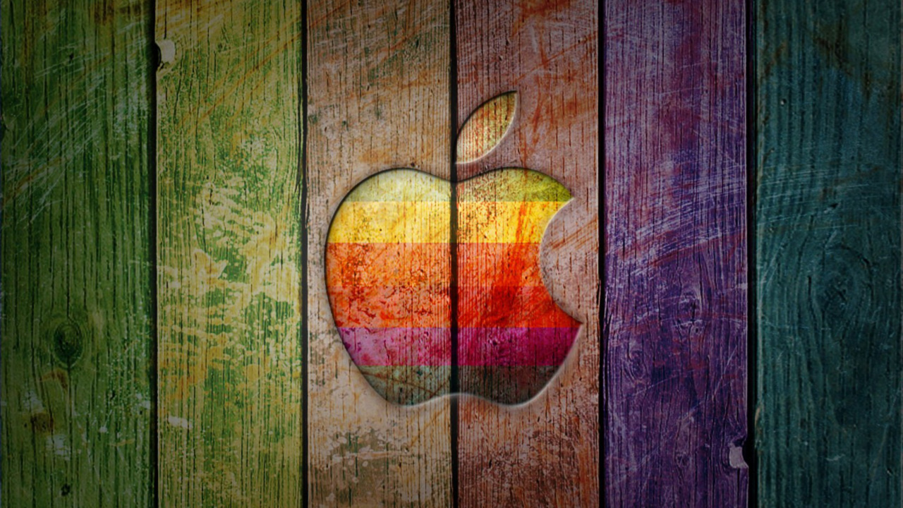 Обои apple, древесина, зеленый, красный цвет, лист в разрешении 1280x720