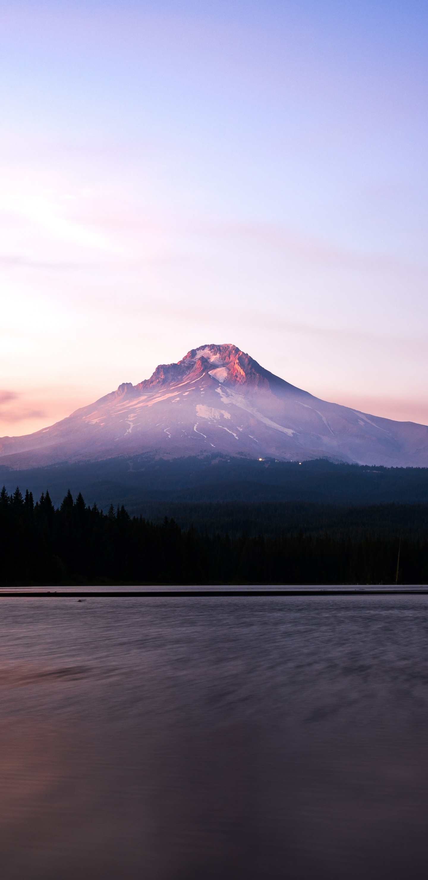 Обои пейзажи гор, гора, природа, горный рельеф, отражение в разрешении 1440x2960