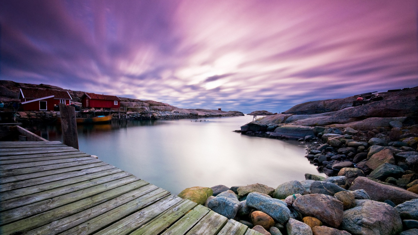 Обои вода, облако, утро, море, macbook pro в разрешении 1366x768