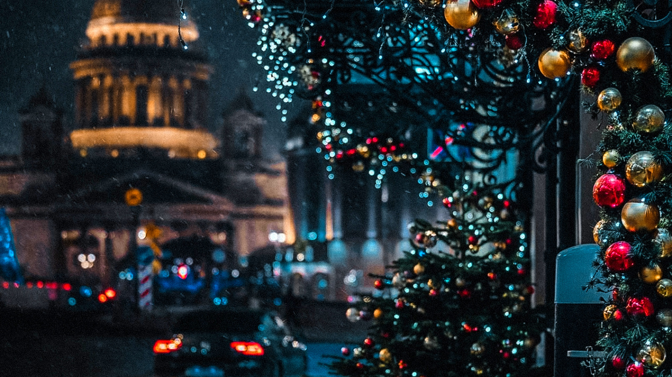 Обои Рождество, Рождественские украшения, Рождественские огни, елка, Лондон в разрешении 1366x768