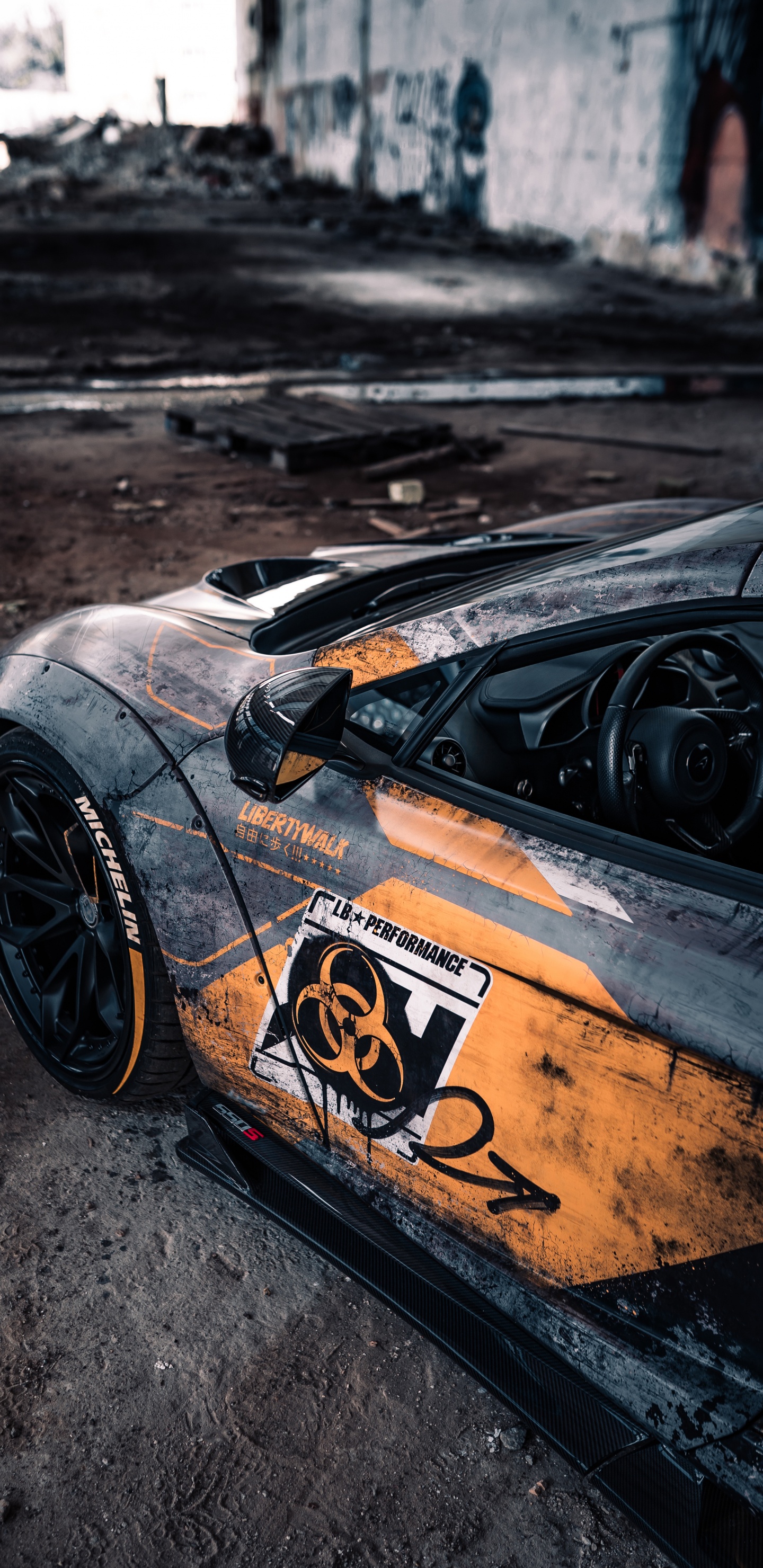 Обои Чернобыльская катастрофа, mclaren automotive, легковые автомобили, Макларен, McLaren 650S в разрешении 1440x2960