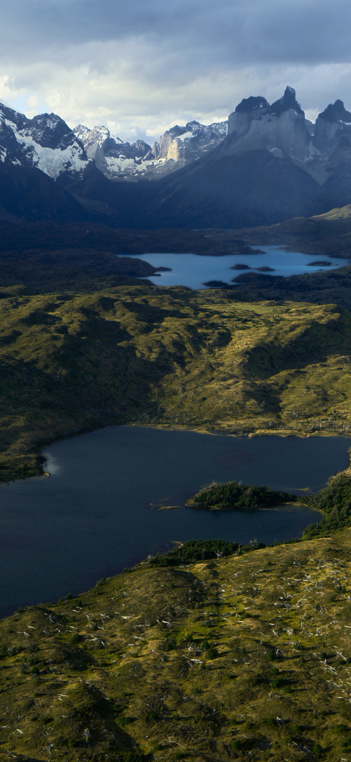 Обои Эпл, макбук Эйр, idownloadблог в разрешении 1125x2436