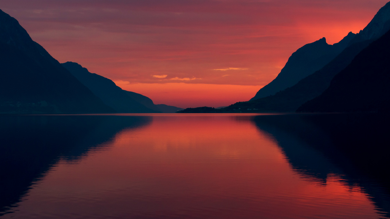 Обои природа, отражение, послесвечение, озеро, закат в разрешении 1366x768