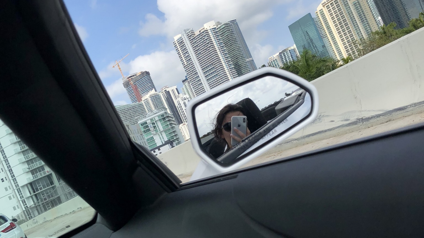 Обои Майами, семейный автомобиль, Король, компактный автомобиль, автомобиль среднего размера в разрешении 1366x768