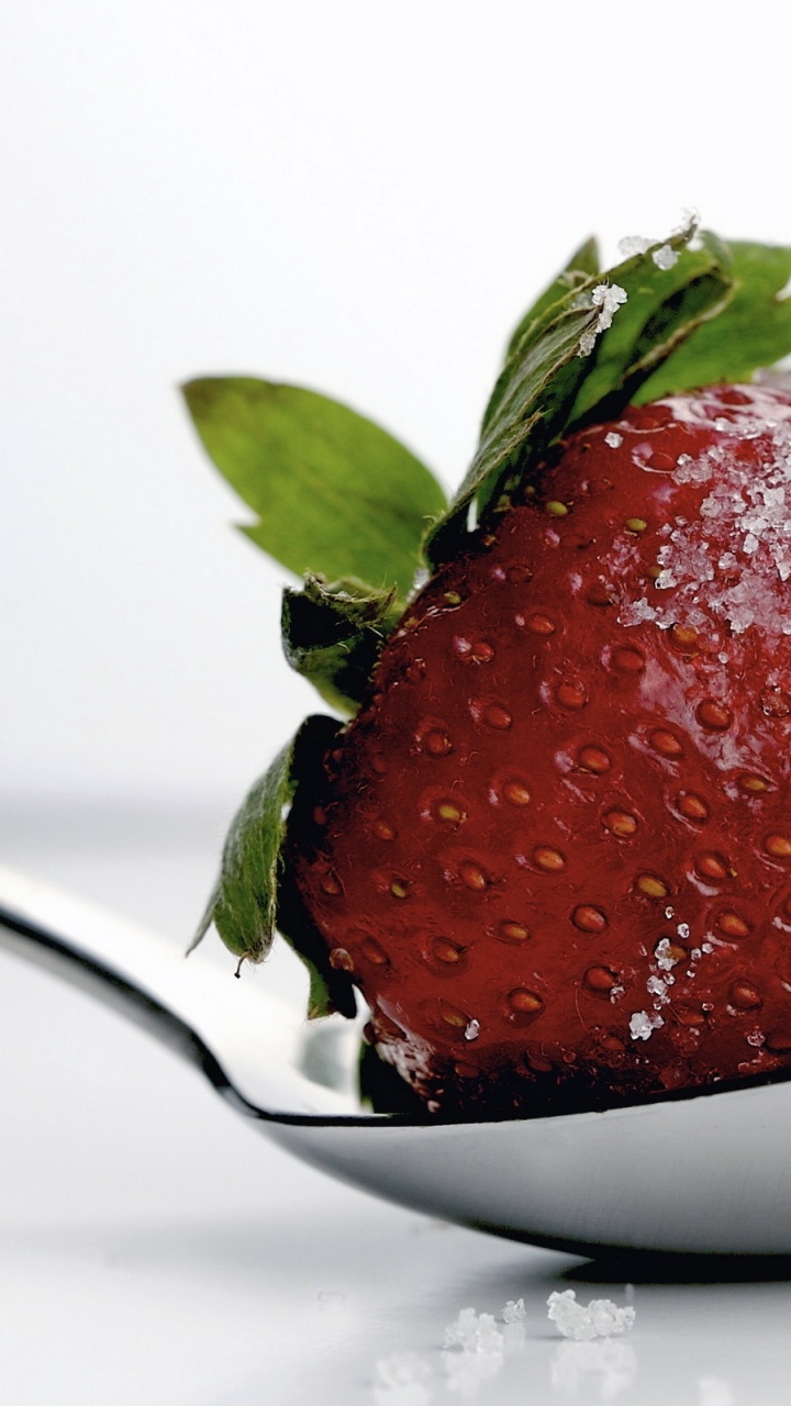 Обои клубника, шербет, фрукты, ложка, сахар в разрешении 720x1280
