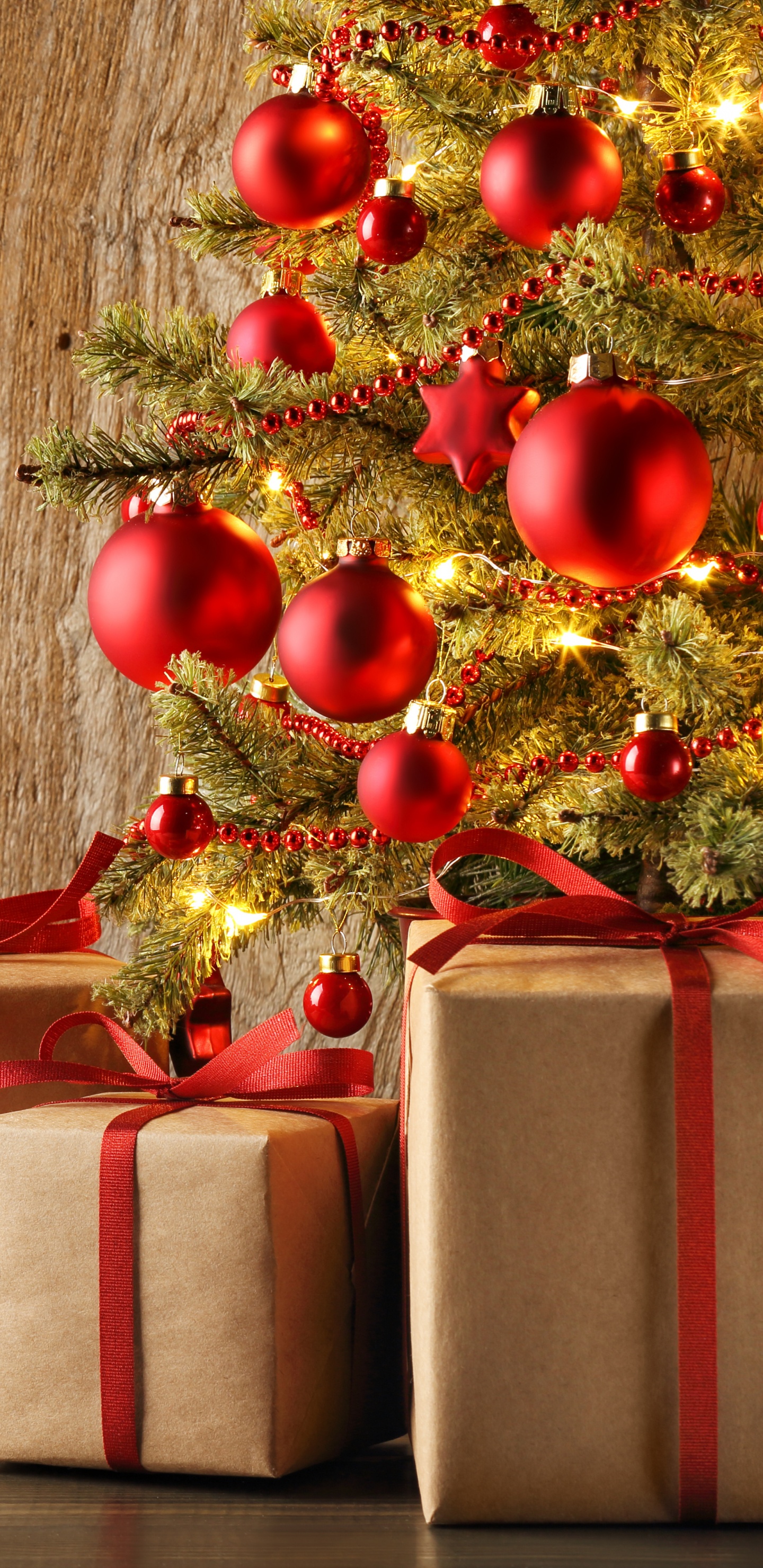 Обои Рождественский день, подарок, рождественский орнамент, подарочная упаковка, Новый год в разрешении 1440x2960