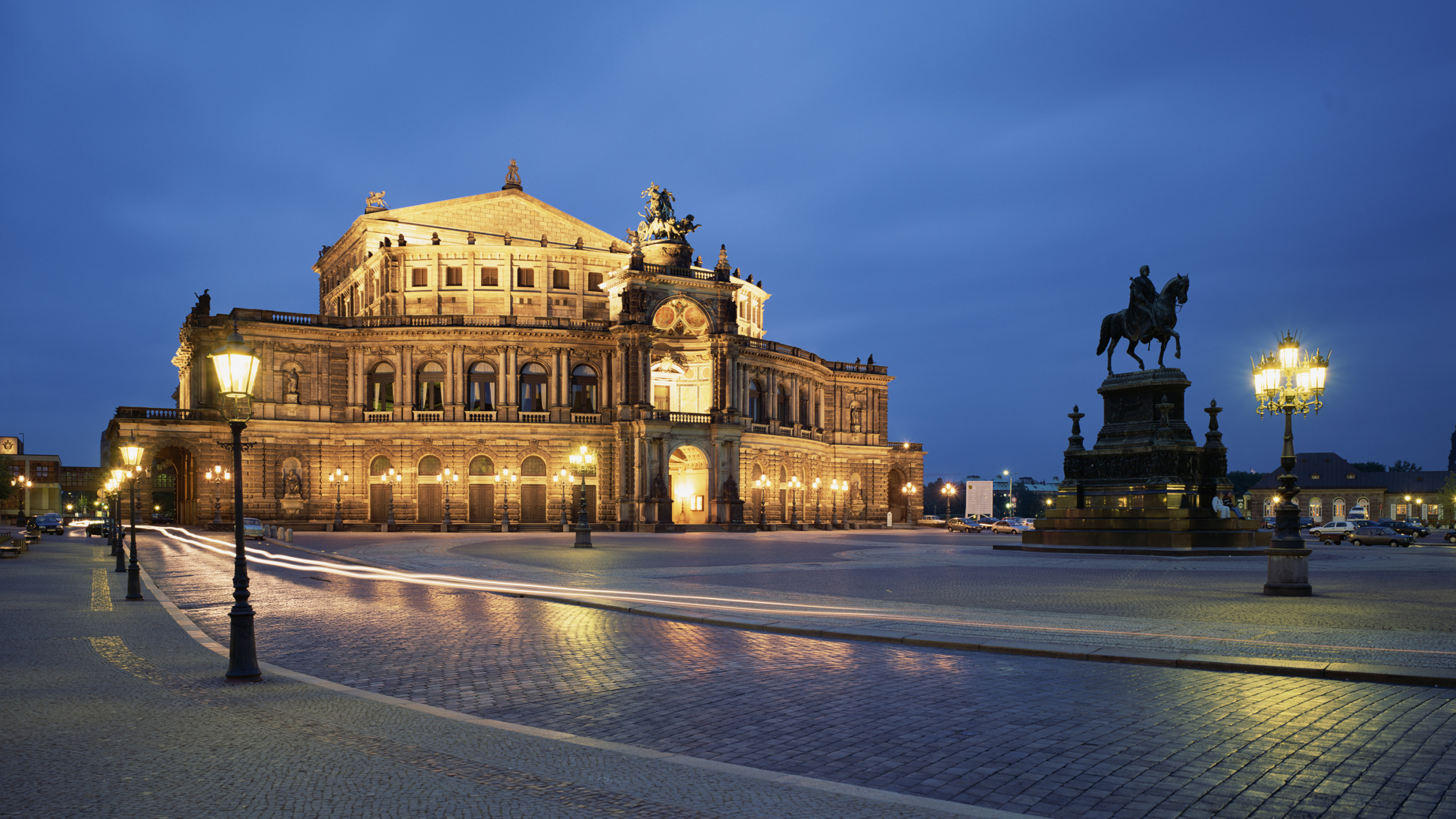 Обои в историческом районе, объектив камеры, объектив, камера, ориентир в разрешении 2560x1440