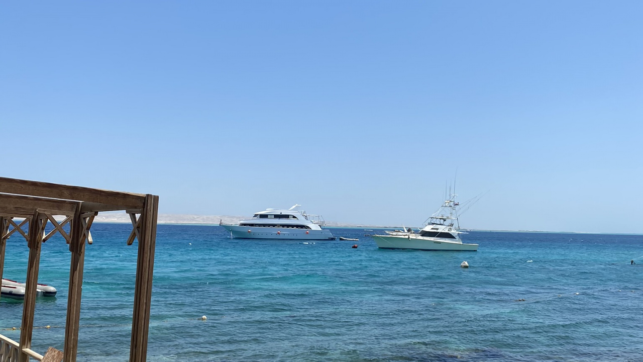 Обои море, судно, горизонт, лодка, океан в разрешении 1280x720