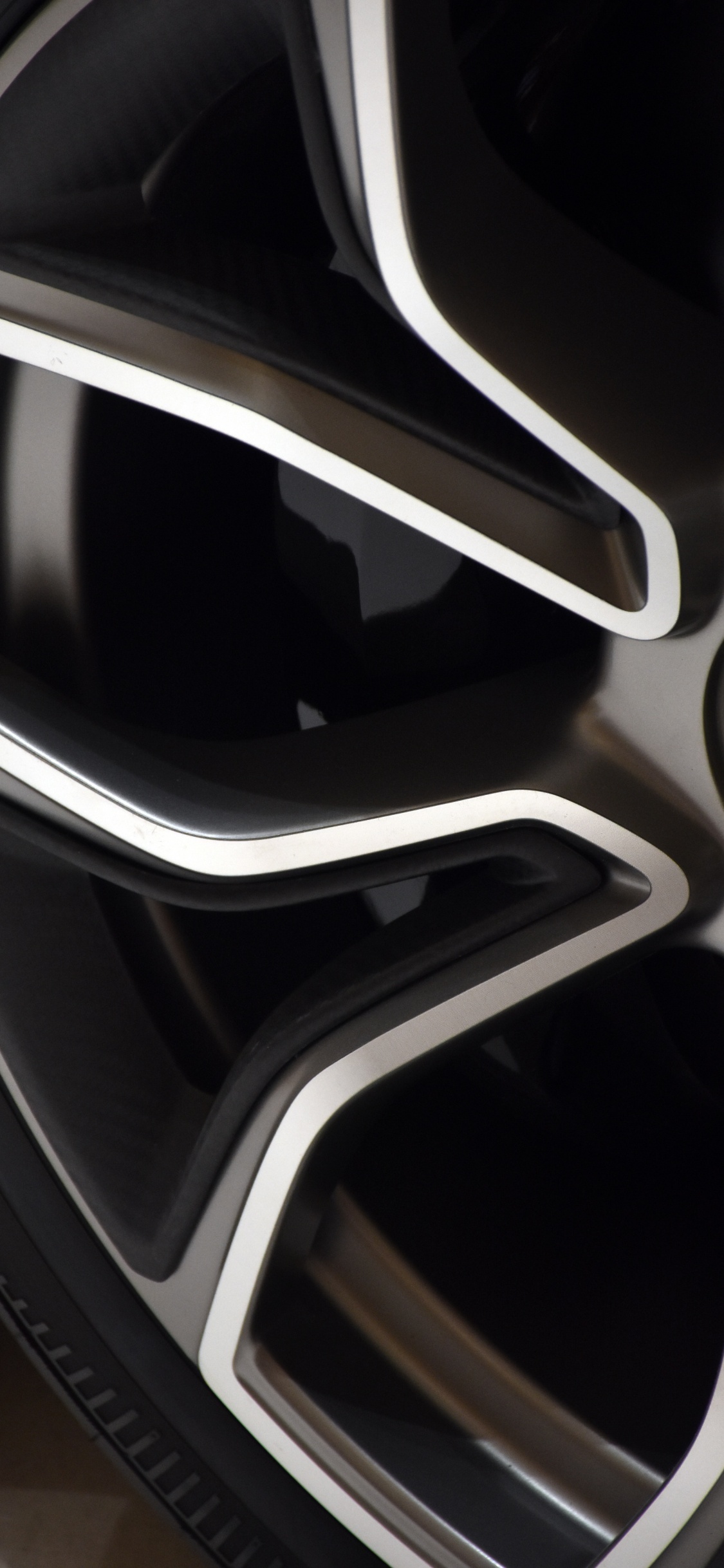 Обои шина, Литые диски, спица, колесо, обод в разрешении 1125x2436