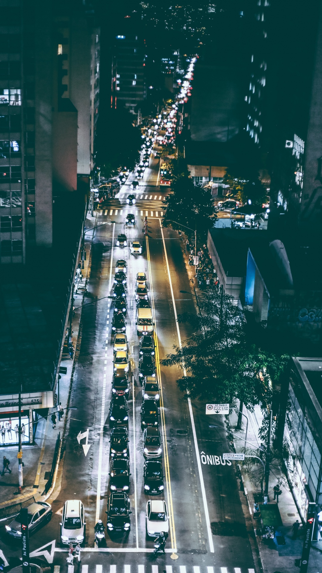 Обои Квин Плаза Кай Хоа, легковые автомобили, здание, инфраструктура, электричество в разрешении 1080x1920