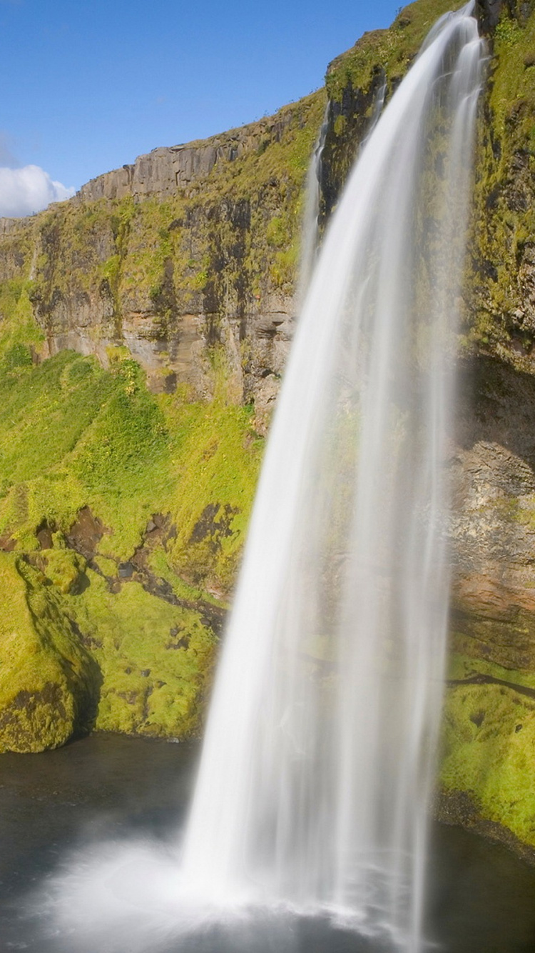 Обои windows 7, microsoft windows, водопад, окно перспектива, Операционная система в разрешении 750x1334