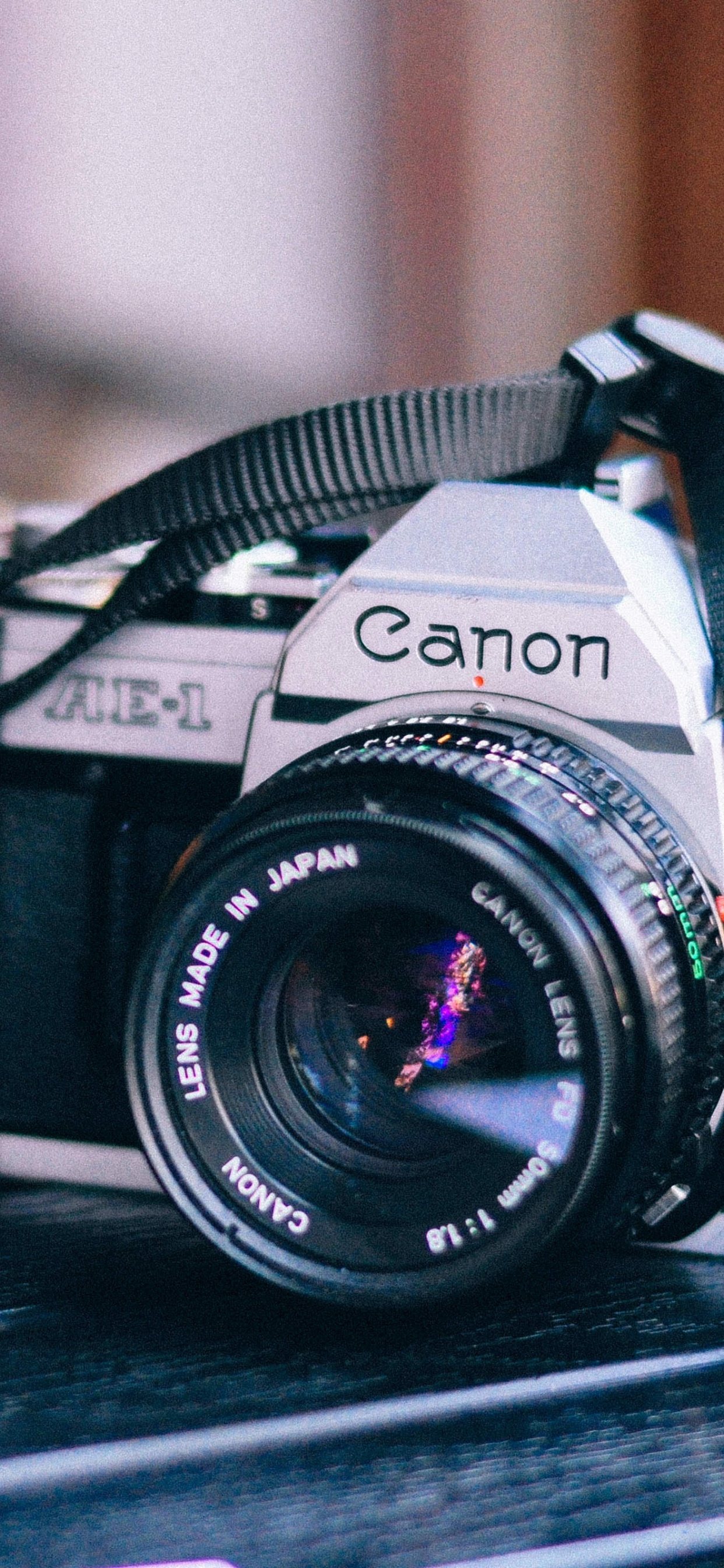 Обои цифровые зеркальные, камера, Никон, Точка-и-снимай камеры, Canon в разрешении 1242x2688