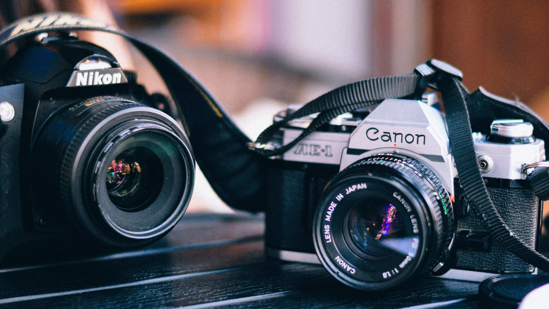 Обои цифровые зеркальные, камера, Никон, Точка-и-снимай камеры, Canon в разрешении 1920x1080