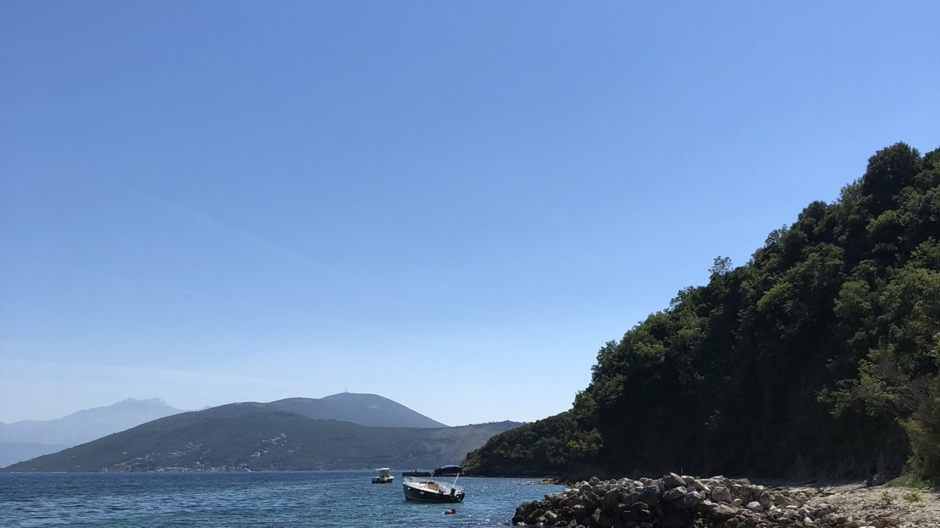 Обои побережье, вода, мыс, водоем, берег в разрешении 1366x768