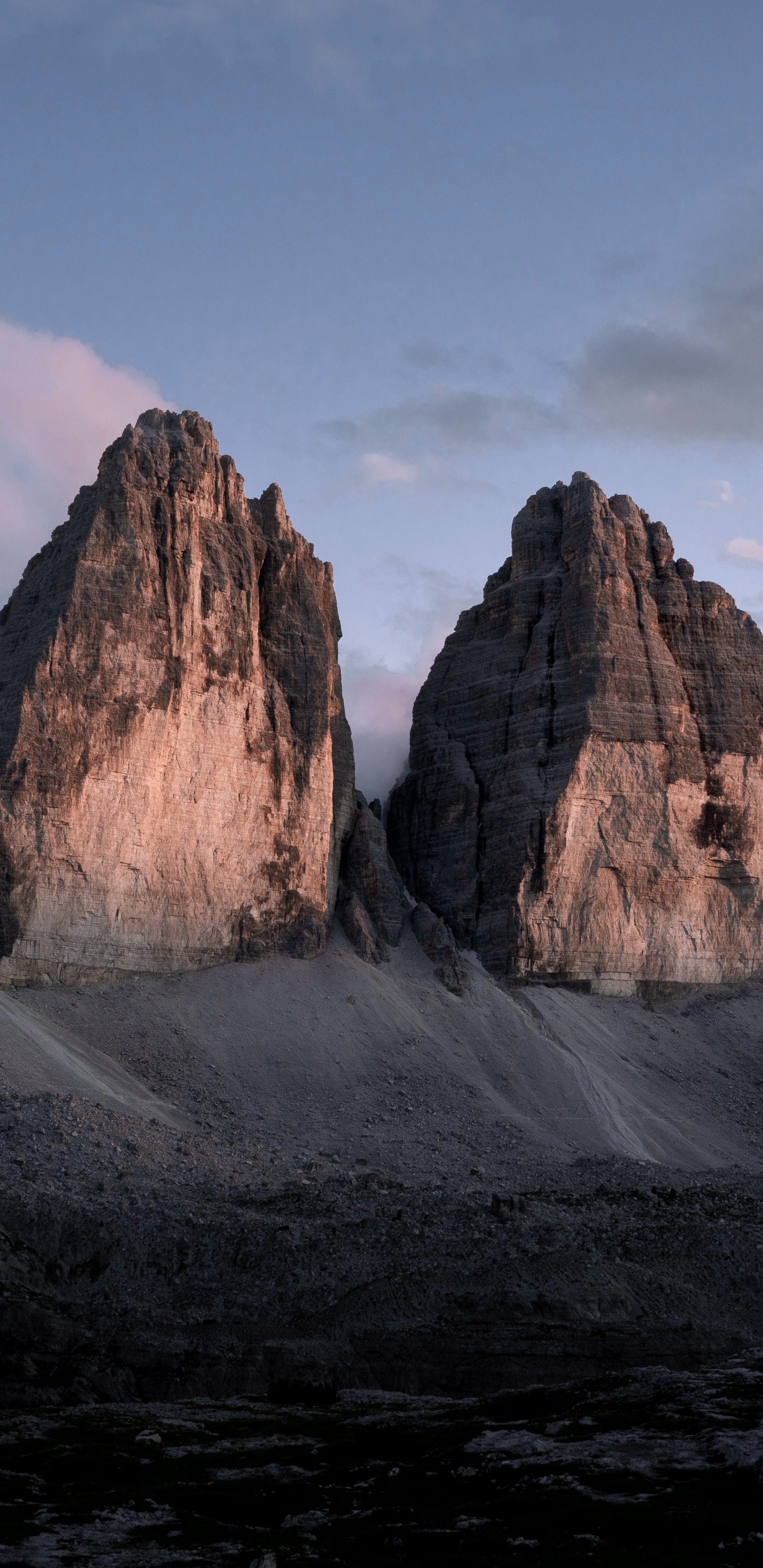 Обои природный парк Тре Симе, гора, облако, природный ландшафт, нагорье в разрешении 1440x2960