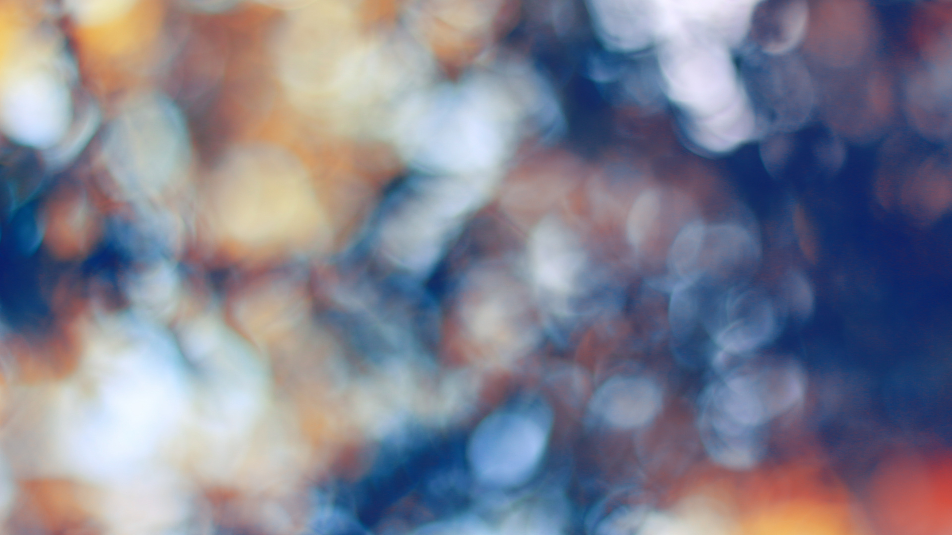 Обои синий, крупный план, смартфон, macbook, весна в разрешении 1920x1080