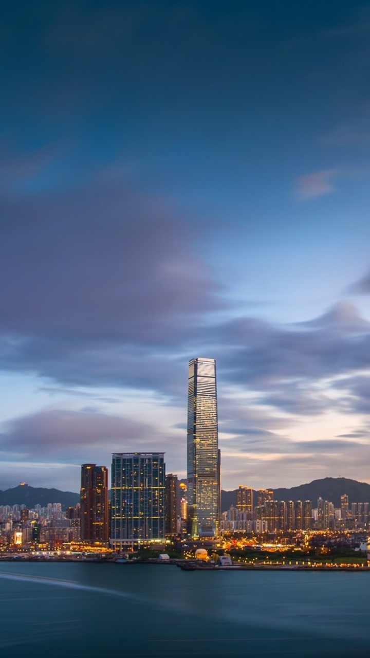 Обои городской пейзаж, город, дневное время, ориентир, небоскреб в разрешении 720x1280