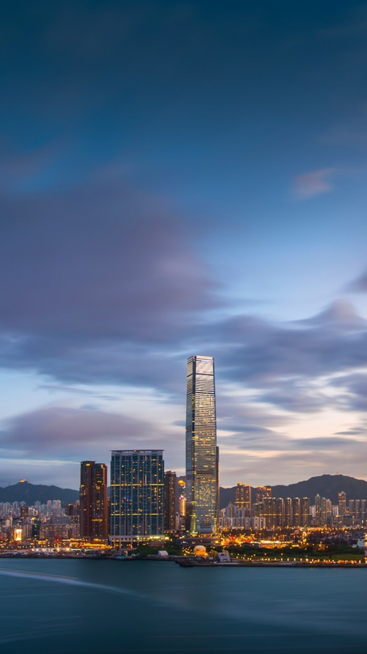 Обои городской пейзаж, город, дневное время, ориентир, небоскреб в разрешении 750x1334