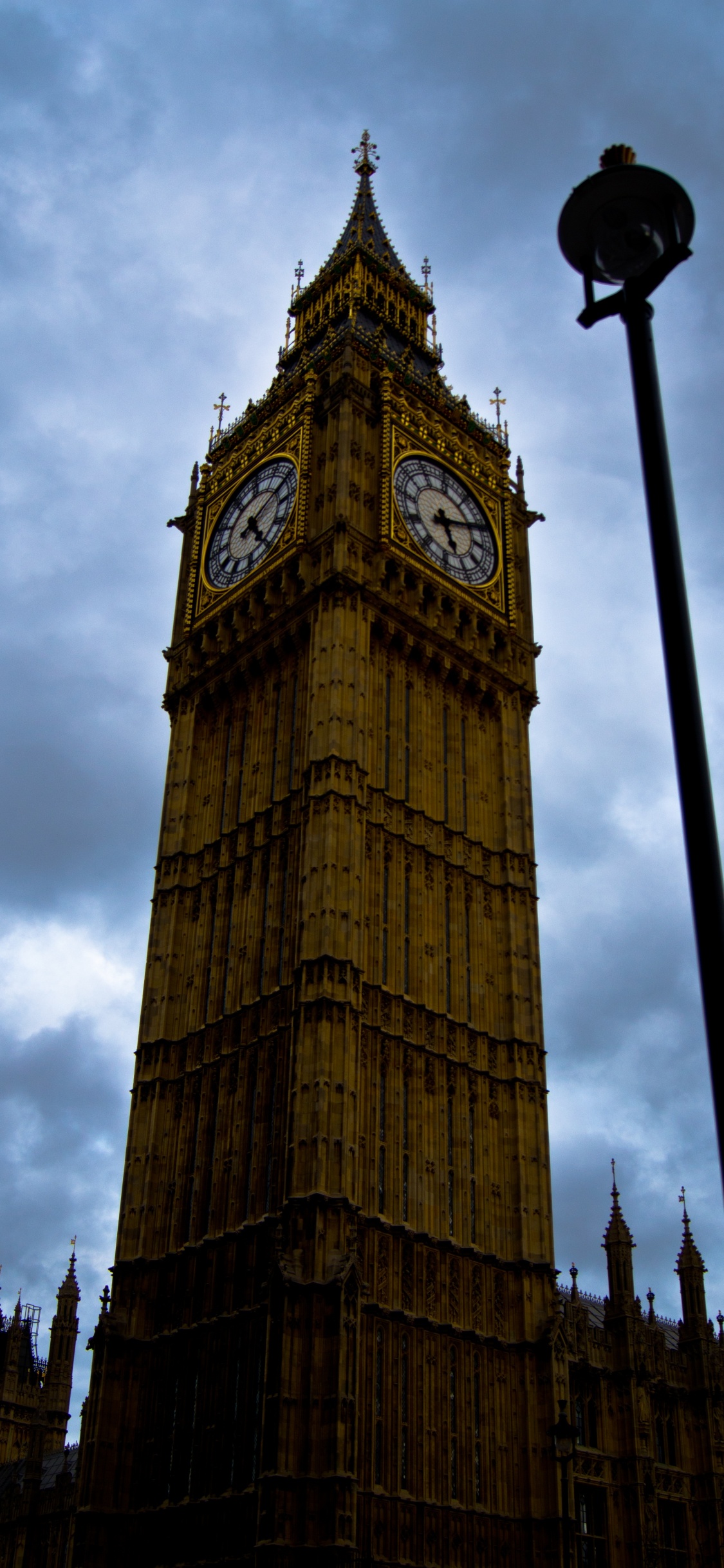 Обои Биг Бен, вестминстерский дворец, часовая башня, вышка, ориентир в разрешении 1125x2436