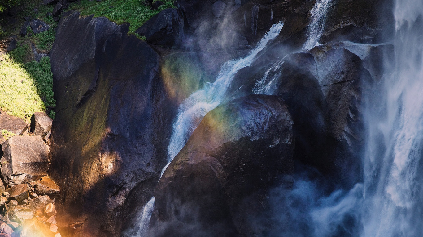 Обои водопад, природа, вода, природный ландшафт, водоток в разрешении 1366x768