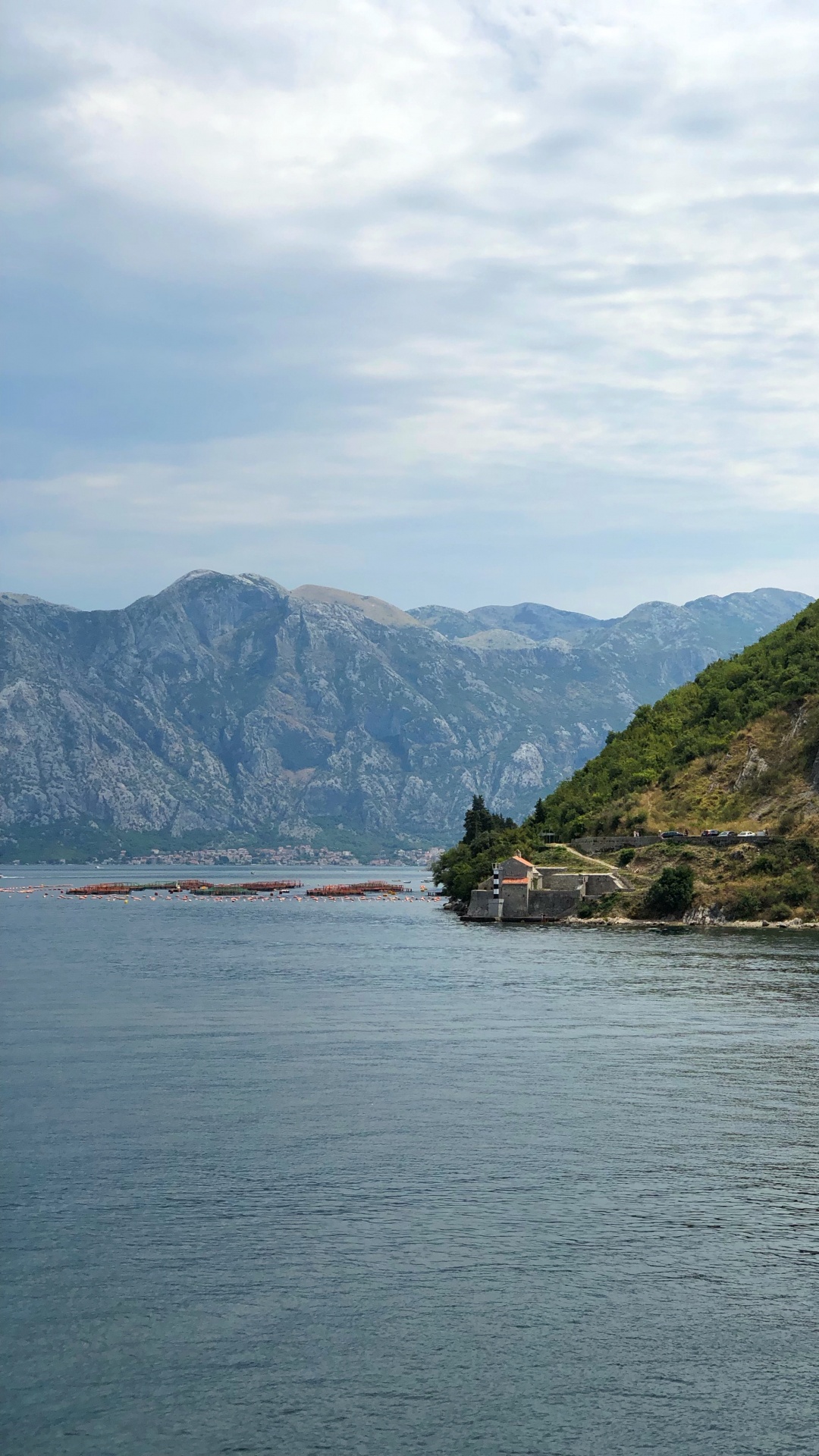 Обои побережье, общественное достояние, лицензия, водоем, горный рельеф в разрешении 1080x1920