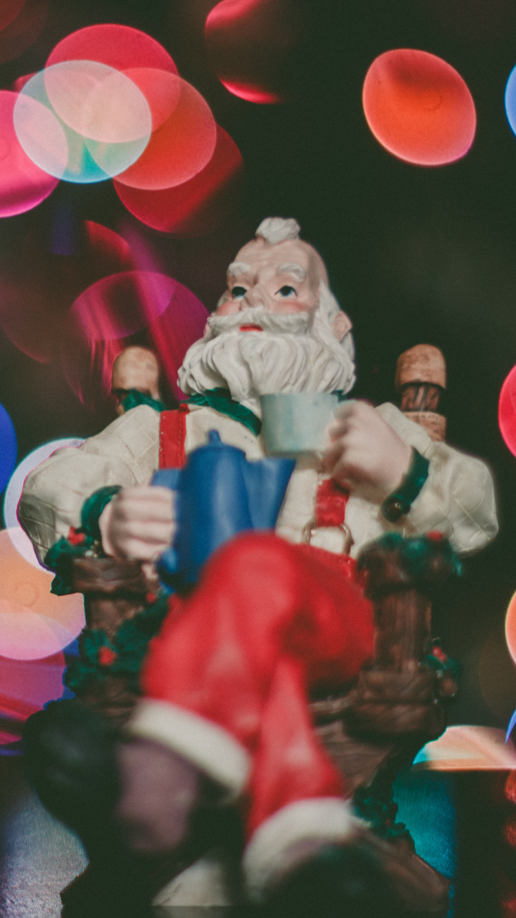 Обои Рождественский день, Санта-Клаус, красный цвет, свет, освещение в разрешении 750x1334